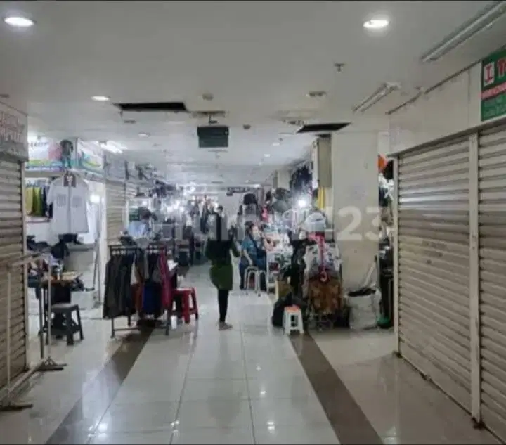 Disewakan Kios di Pasar Senen Blok 3