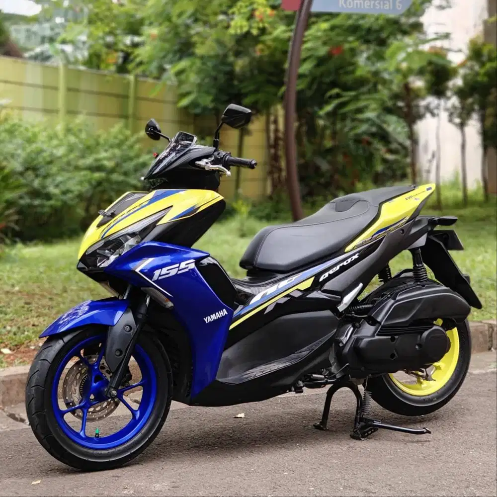 YAMAHA NEW AEROX 155 CONNECTED NON ABS 2023 KUNING KM LOW PAJAK HIDUP