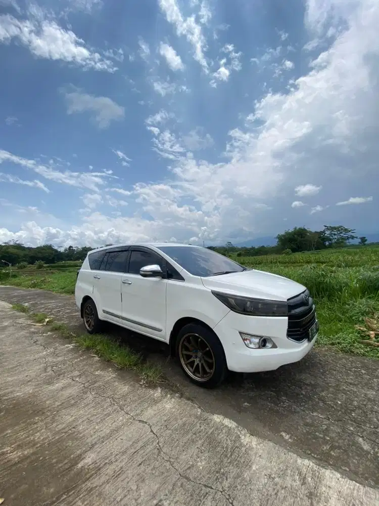 INNOVA REBORN TYPE Q DIESEL MATIC