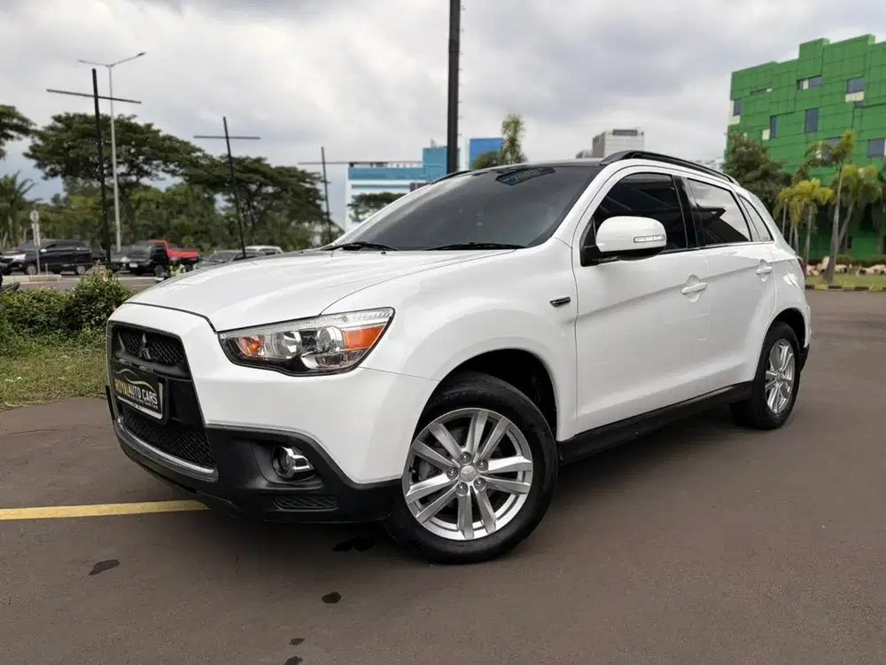 [PAJAK PANJANG & UNIT TERAWAT] Mitsubishi Outlander  2.0L PX AT 2012