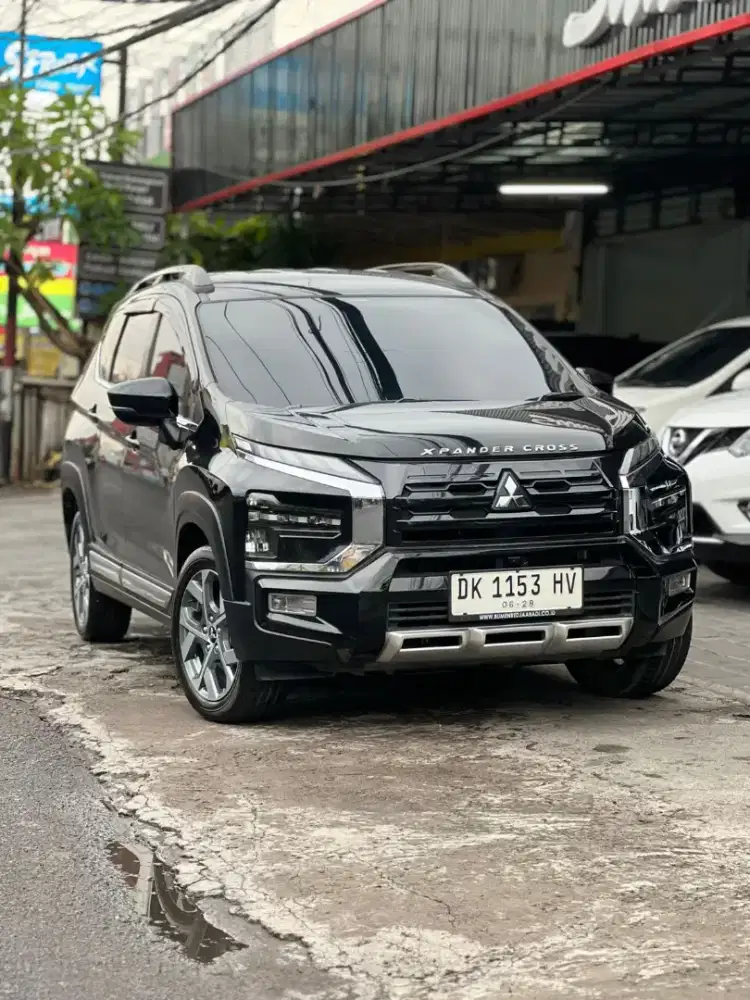 Xpander Cross Premium 2023 Asli Bali Low KM 19rb
