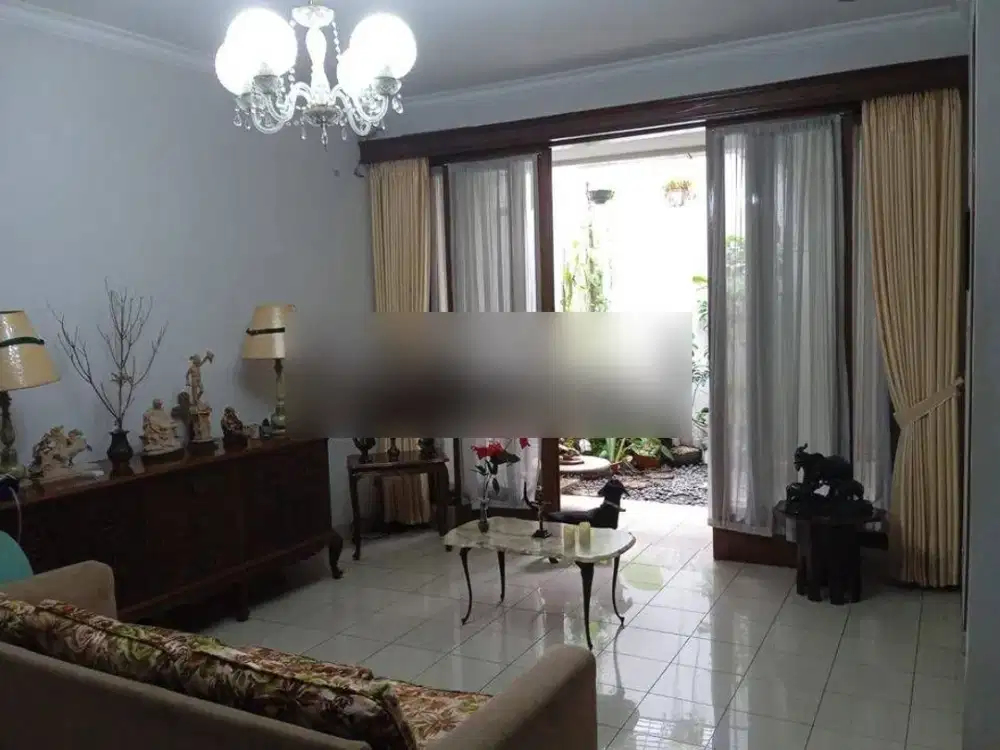 BENDUNGAN HILIR, JUAL CEPAT RUMAH SIAP HUNI DALAM KOMPLEK, JAKARTA PUSAT