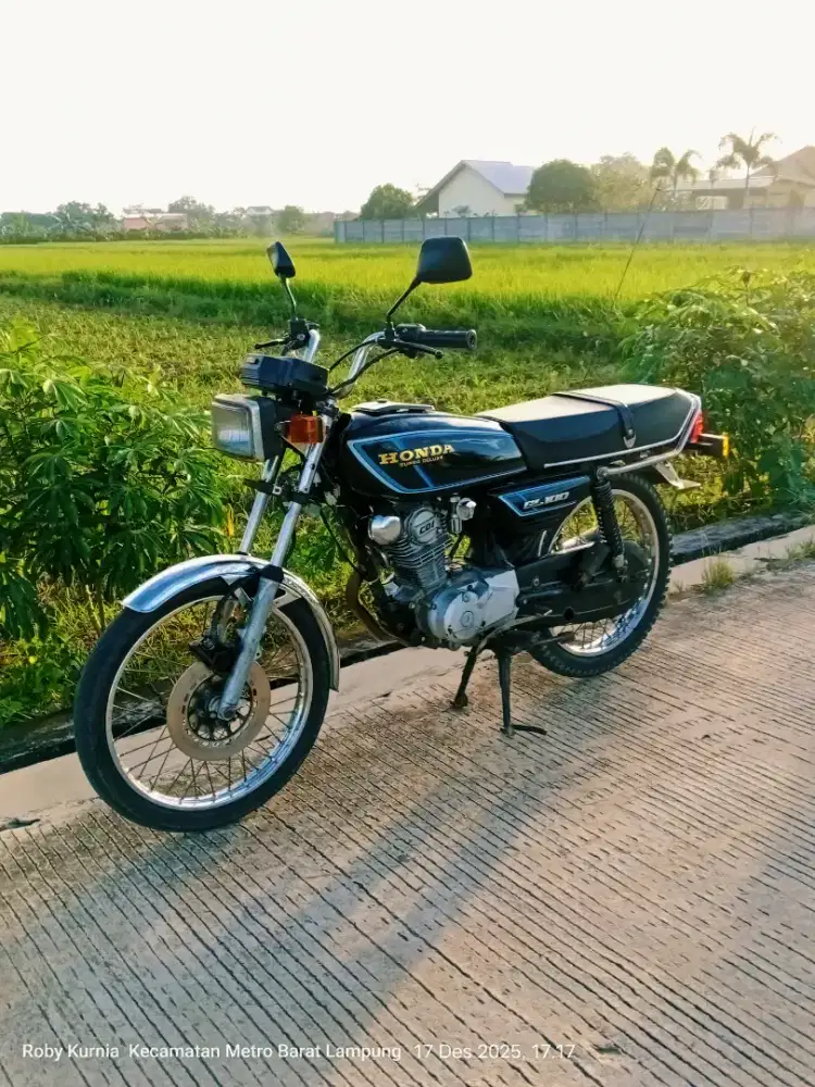 GL100 tahun 1990