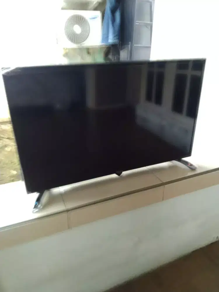 TV LED SHARP DIGITAL 32 INCH  KONDISI 99%