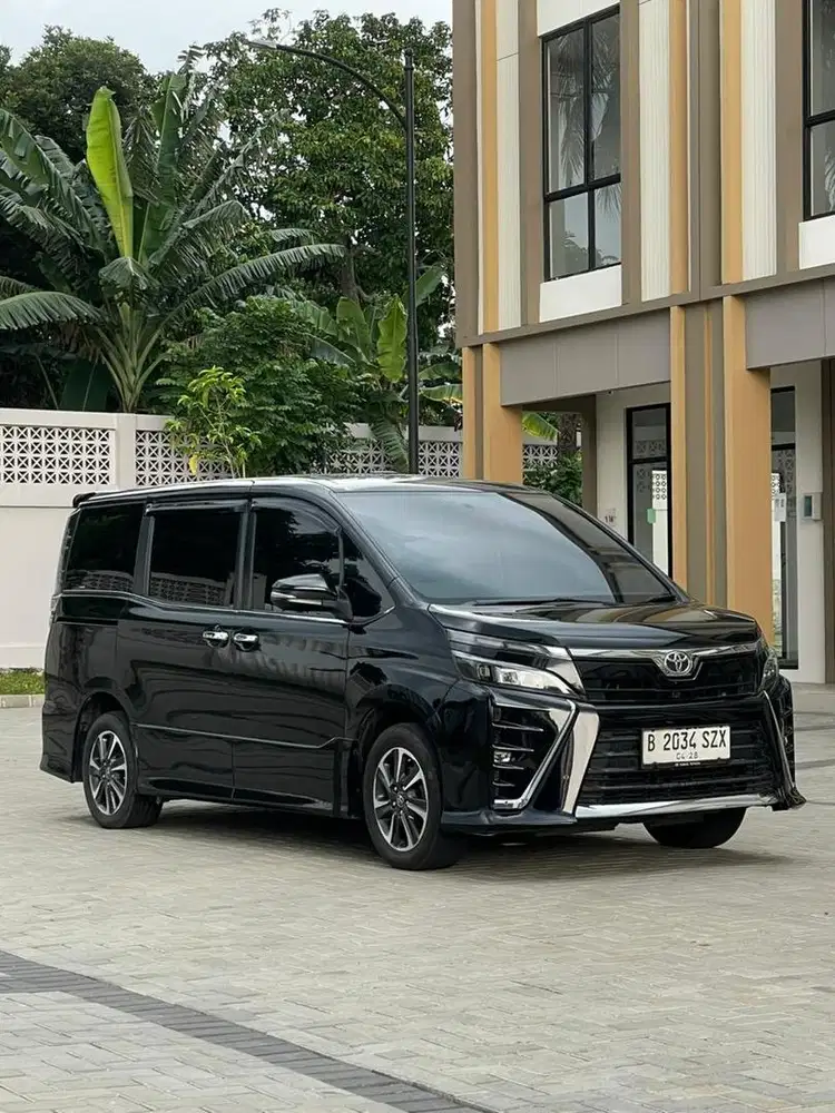 Voxy 2018 - Genap - Automatic - Toyota Voxy 2018