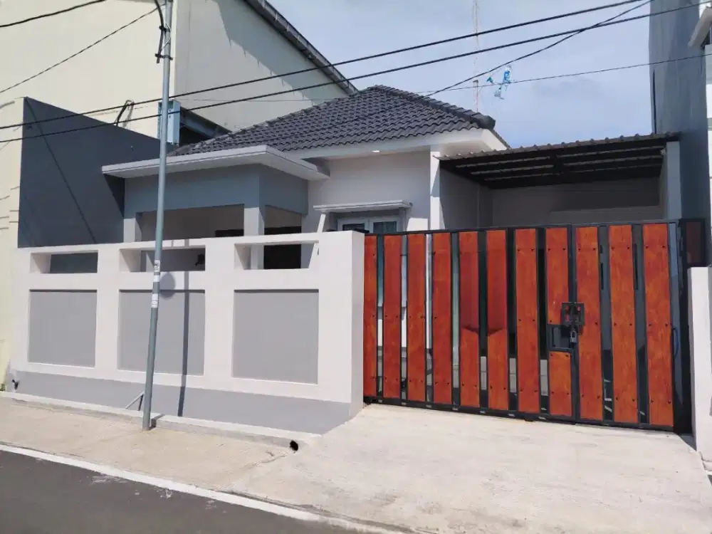 SEWA Rumah Baru Siap Huni Ada AC & Water Heater di Puspowarno Dekat Bandara Ahmad Yani Semarang