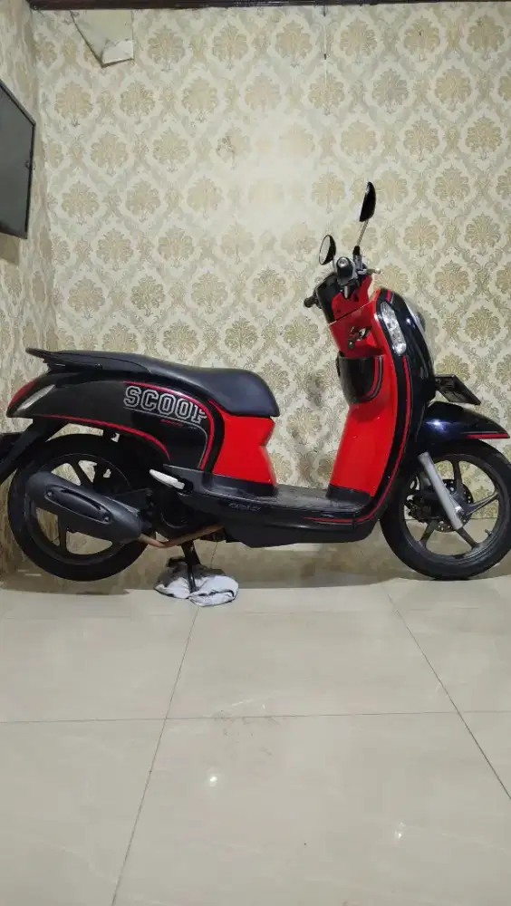 HONDA SCOOPY FI 2013 MULUS