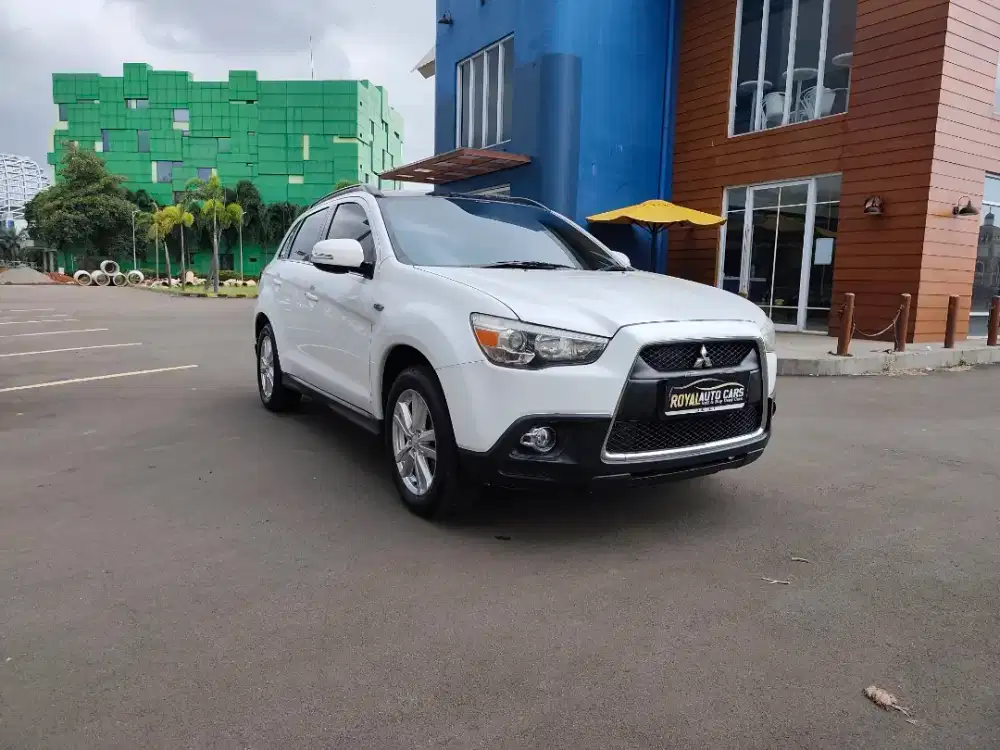 PAJAK ON SIAP PAKAI TERMURAHMitsubishi Outlander PX 2.0 AT NIK 2012