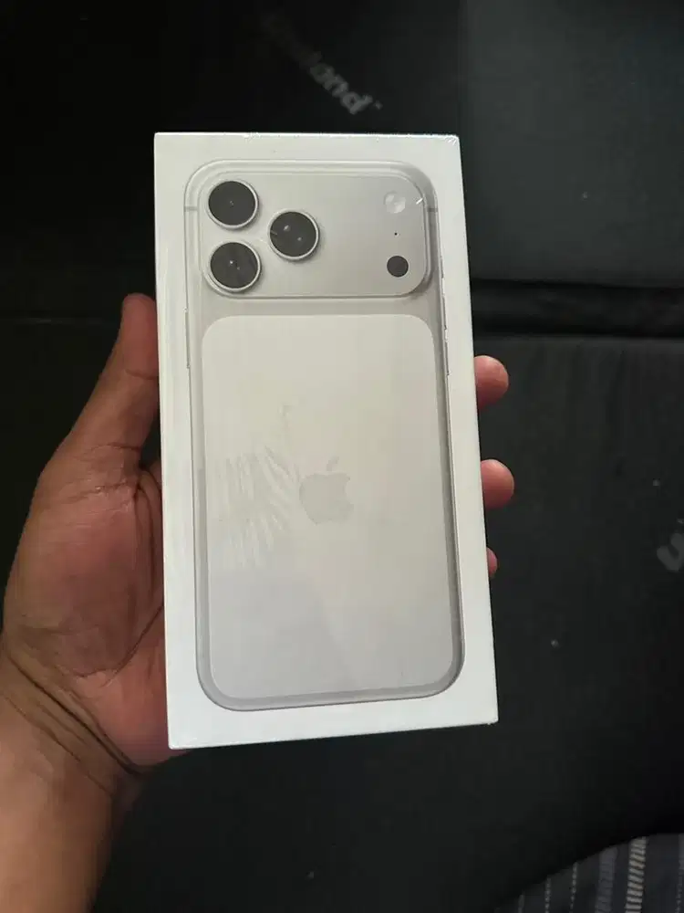 iphone 17 promax 512gn silver segel box
