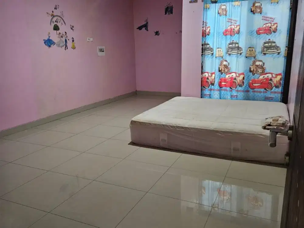 Fdab. Rumah Disewakan di Cluster Fresno Deltamas