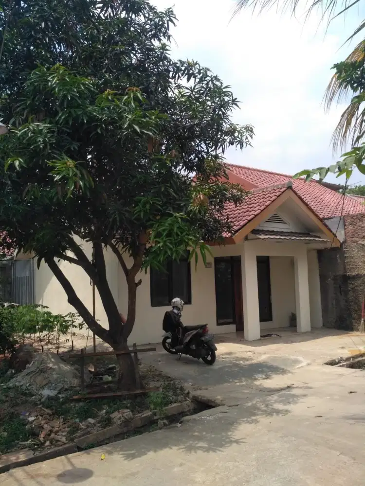 Rumah tinggal luas tanah 152 M2, bangunan T. 36 (hook)