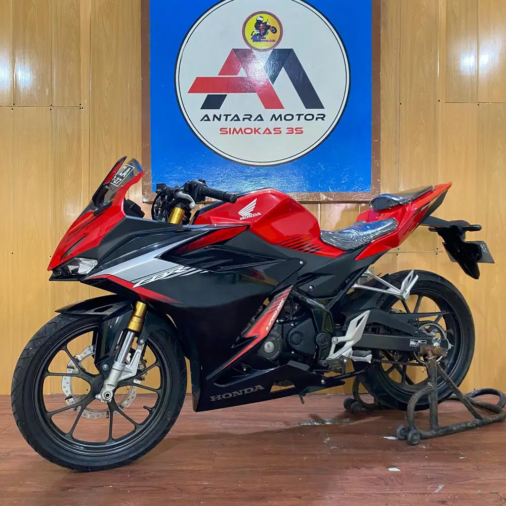 HONDA CBR 150 2022 MULUS KM RENDAH DP 500 CASH KREDIT TUKAR TAMBAH