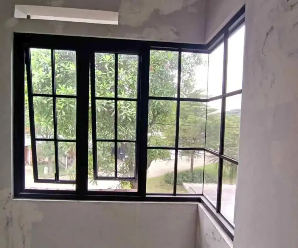 Pemasangan kusen pintu dan jendela aluminium