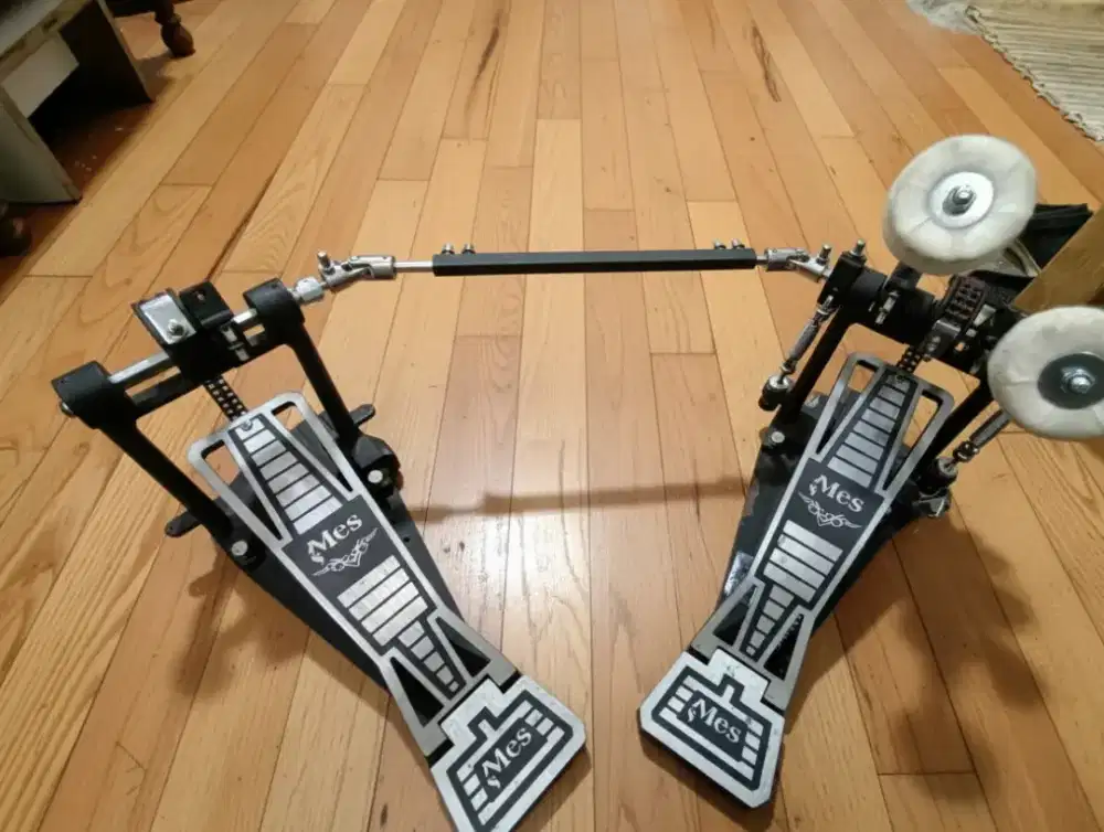 Double Pedal Mes P2000