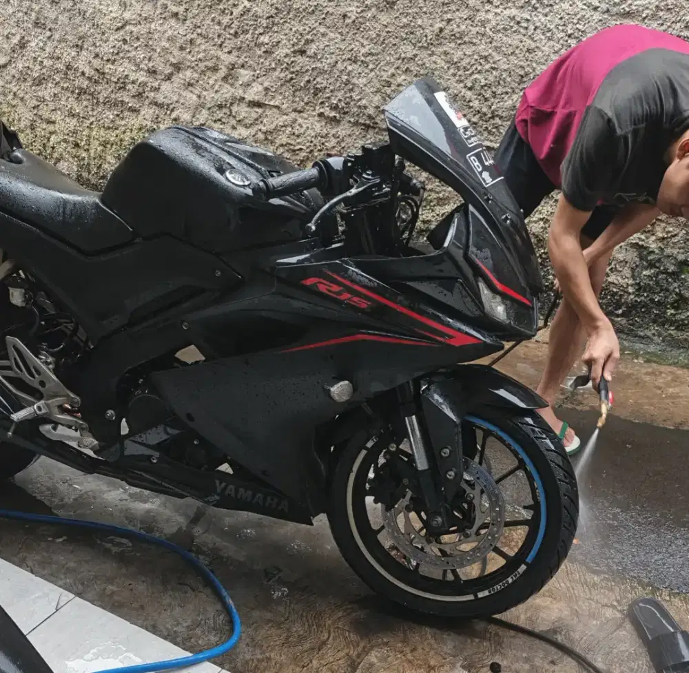 DIJUAL!! YAMAHA R15 V3 2017