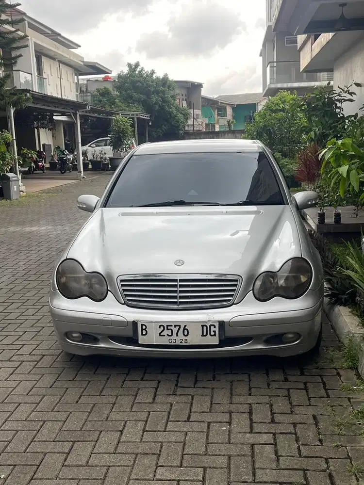 Mercedez Benz W203 C180 Kompressor Tahun 2003