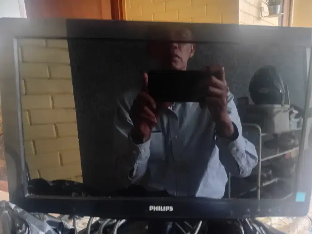 monitor komputer 15 inci bekas