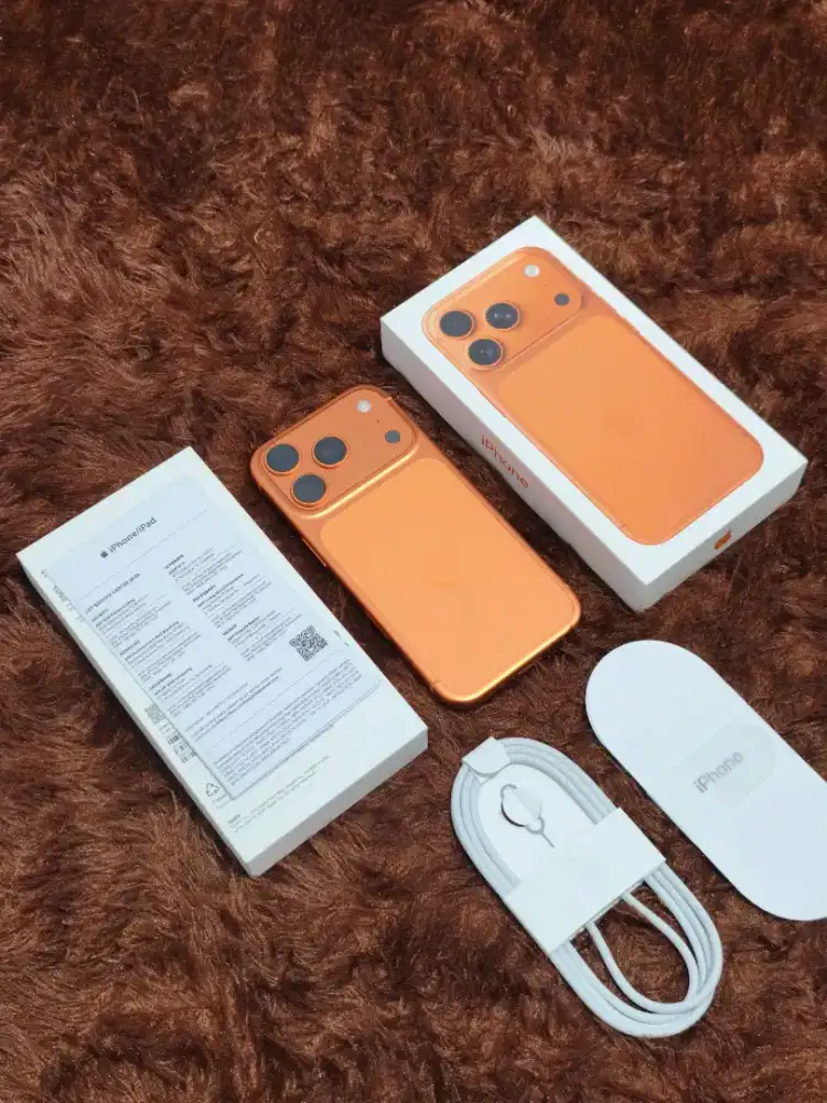 iPhone 17 Pro 256GB iBox 3 Hari Pakai - Cosmic Orange