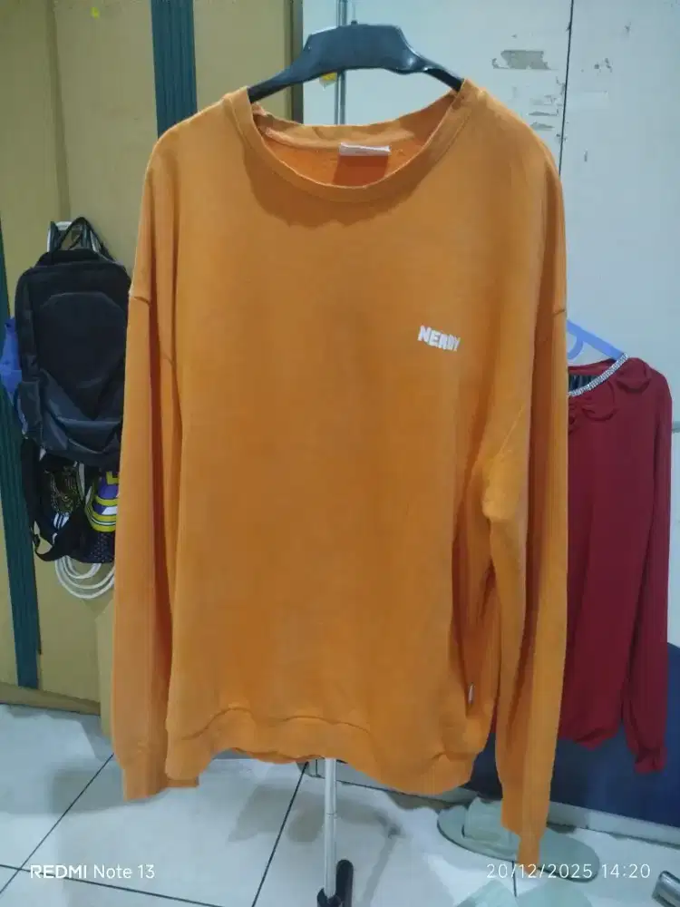 Sweater Merk Nerdy Warna cantik
