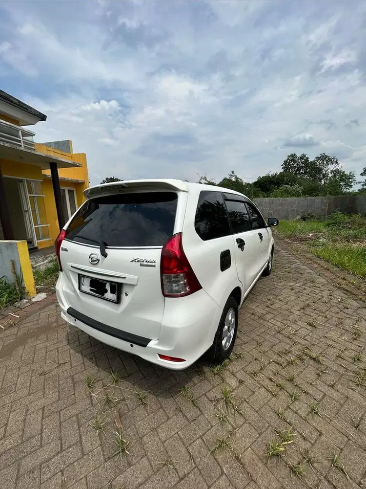 Daihatsu Xenia M Deluxe