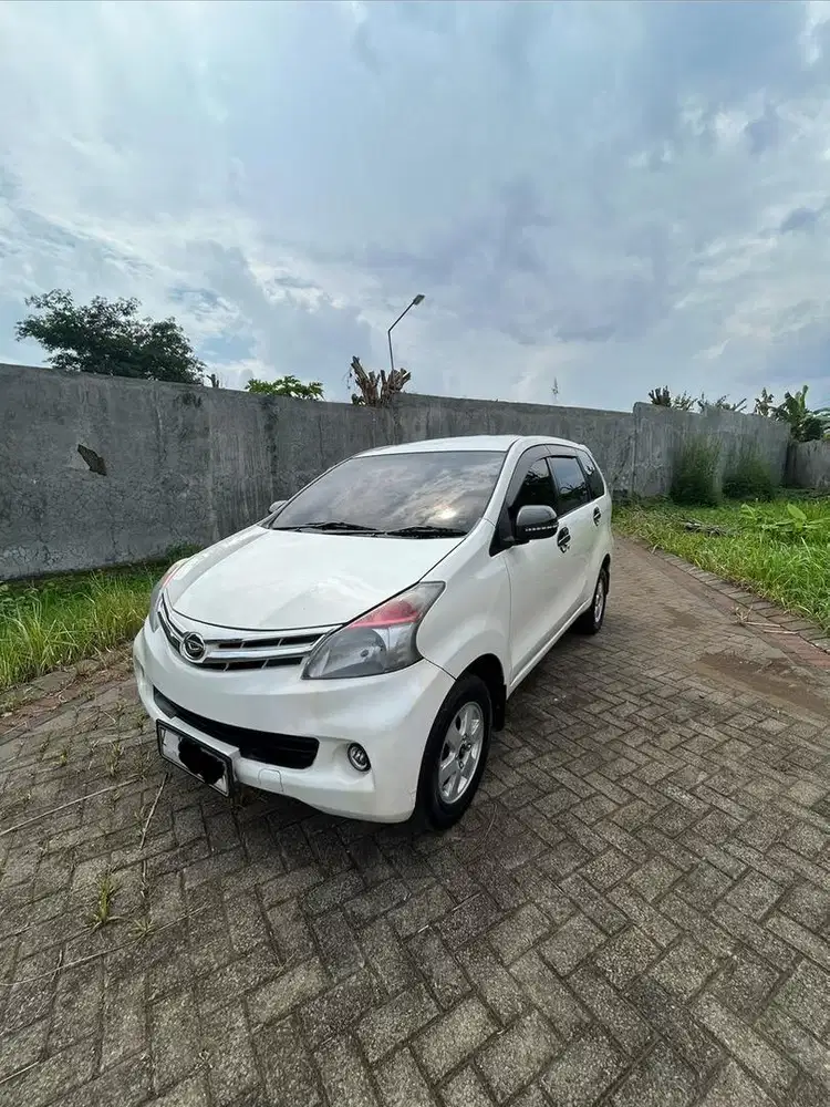 Daihatsu Xenia M Deluxe