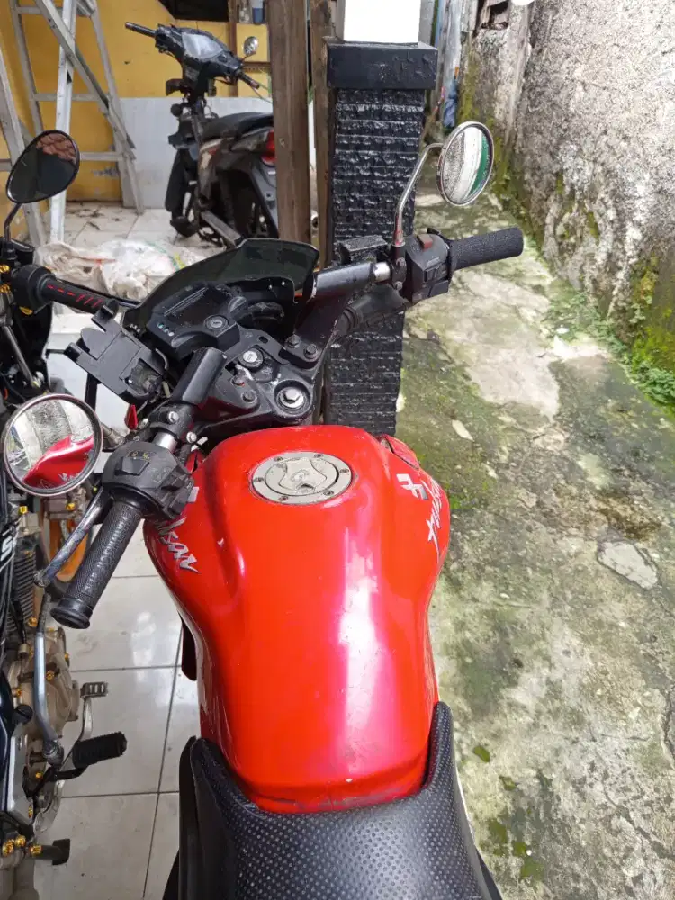 Di jual cepat  motor Pulsar 135 cc