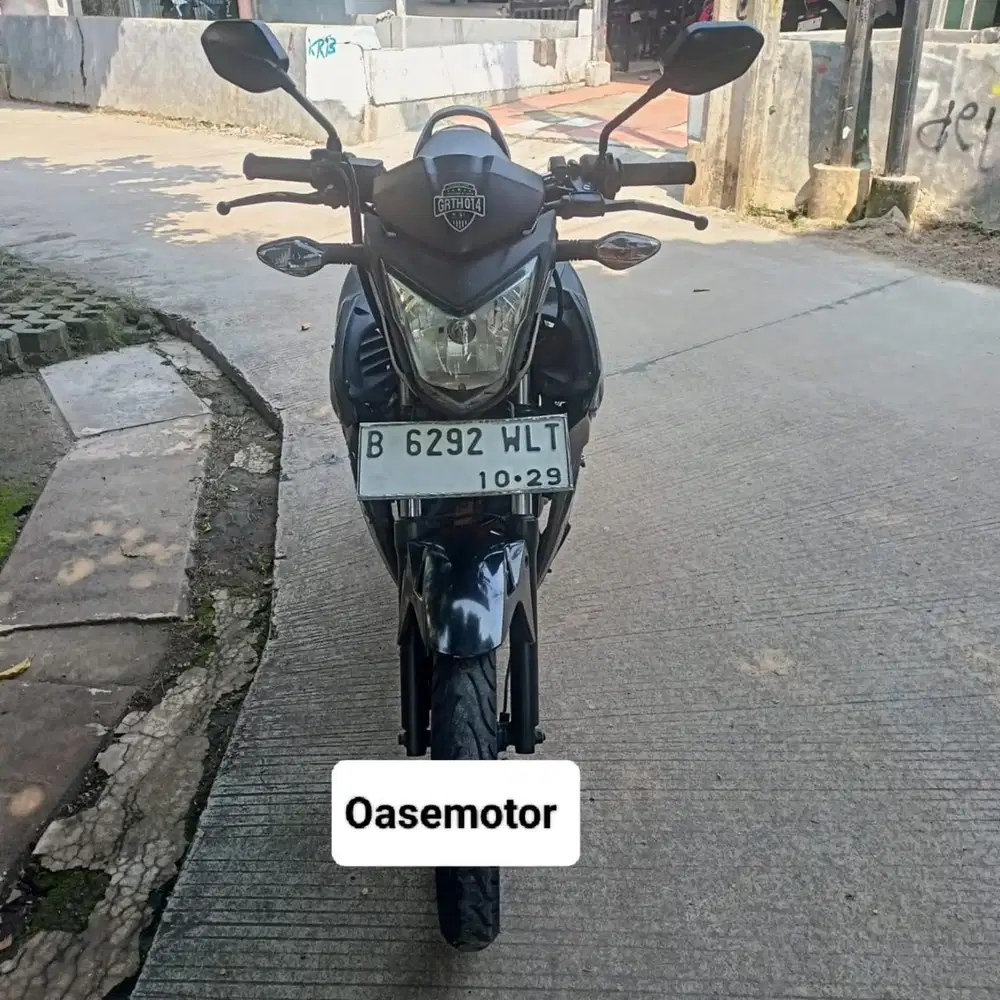 (B) HONDA CB150R STREET FIRE TAHUN 2014