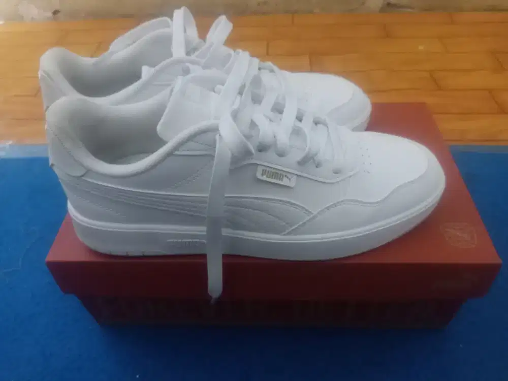 Sepatu puma court ultra lite