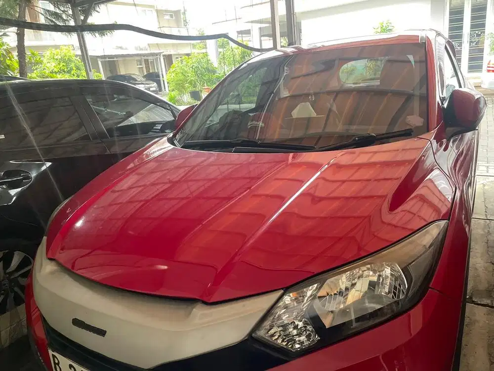 Honda HRV E 1.5 Matic Tahun 2017 Warna Merah Ferrari