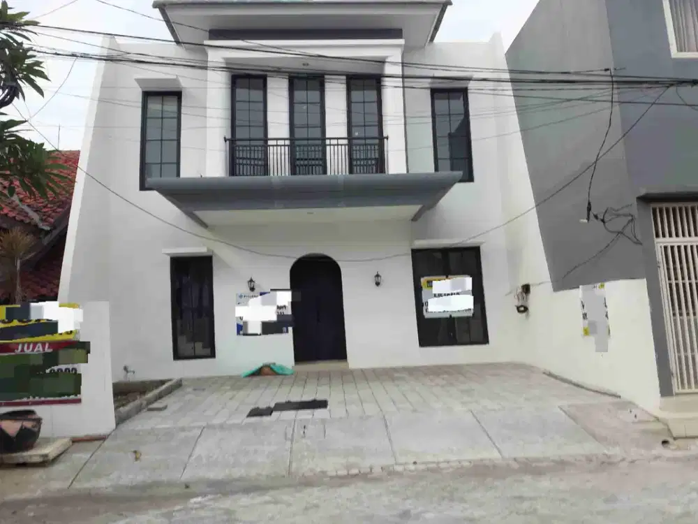 Jual Rumah Mewah 

Perum Pondok Mutiara
Sidoarjo Kota

Luas 96m2 ( 8x12 ) 
LB 110m2 ( 2 Lantai )
KT 4 KM 3
Hadap selatan
PLN Token 2200
Air PDAM
Row jln 8m
Surat SHM IMB

*Turun Harga 1.5 Miliar*
Cash / KPR