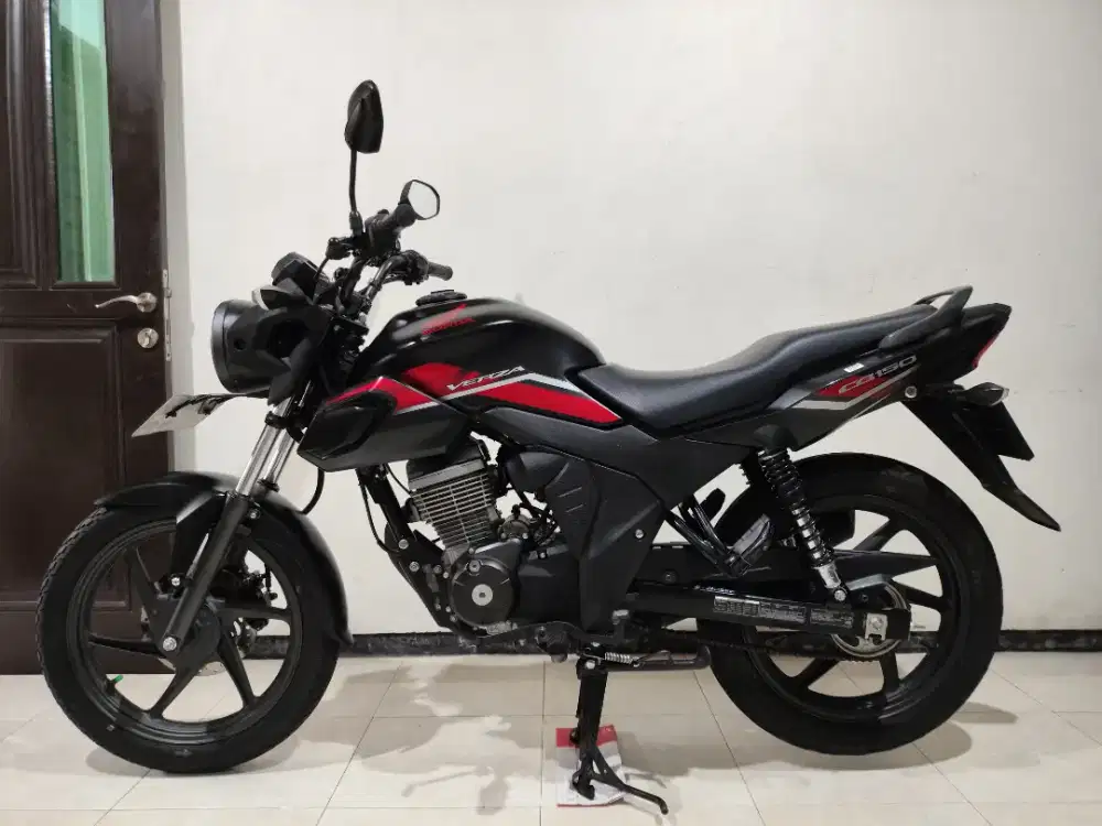 HONDA CB VERZA TAHUN 2023 KM 4 RIBUAN