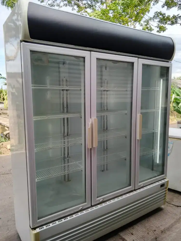 Showcase 3 pintu Aurora second original