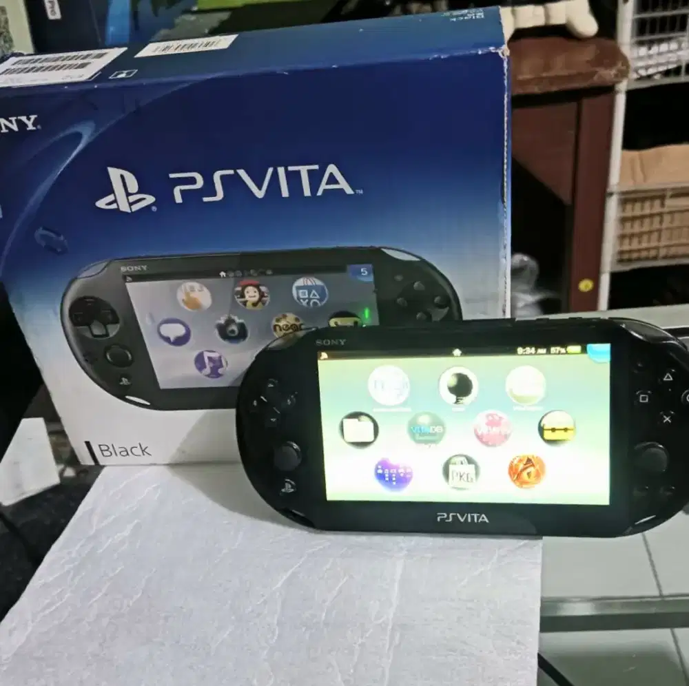 PSVITA SLIM SUDAH MEMORI 16GIGA - BONUS FREE GAME