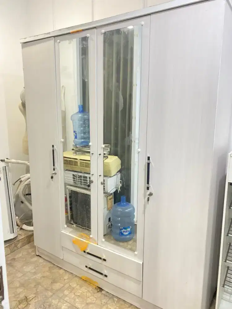 Dijual cepat lemari dll