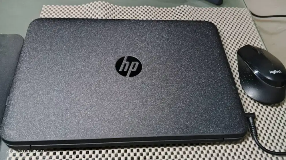 Laptop merk HP ram 4Gb Windows 10 Pro 64-bit, kondisi mulus & istimewa