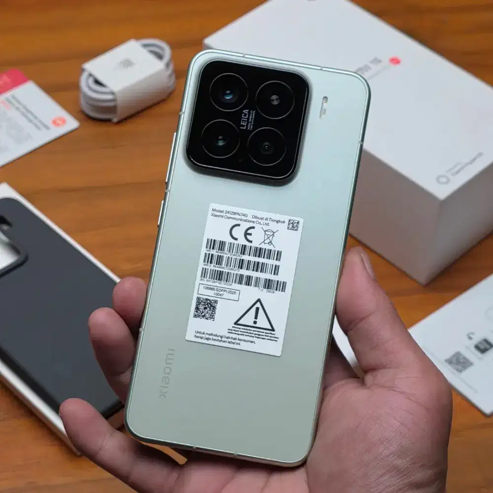 Xiaomi 15 12/256 Fullset Resmi Indonesia