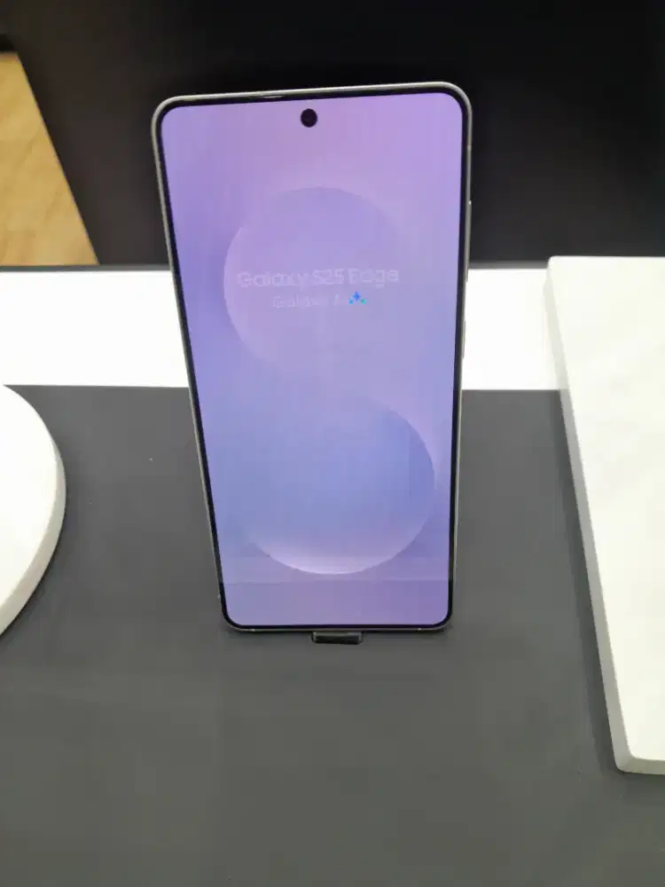 SAMSUNG GALAXY S25 EDGE