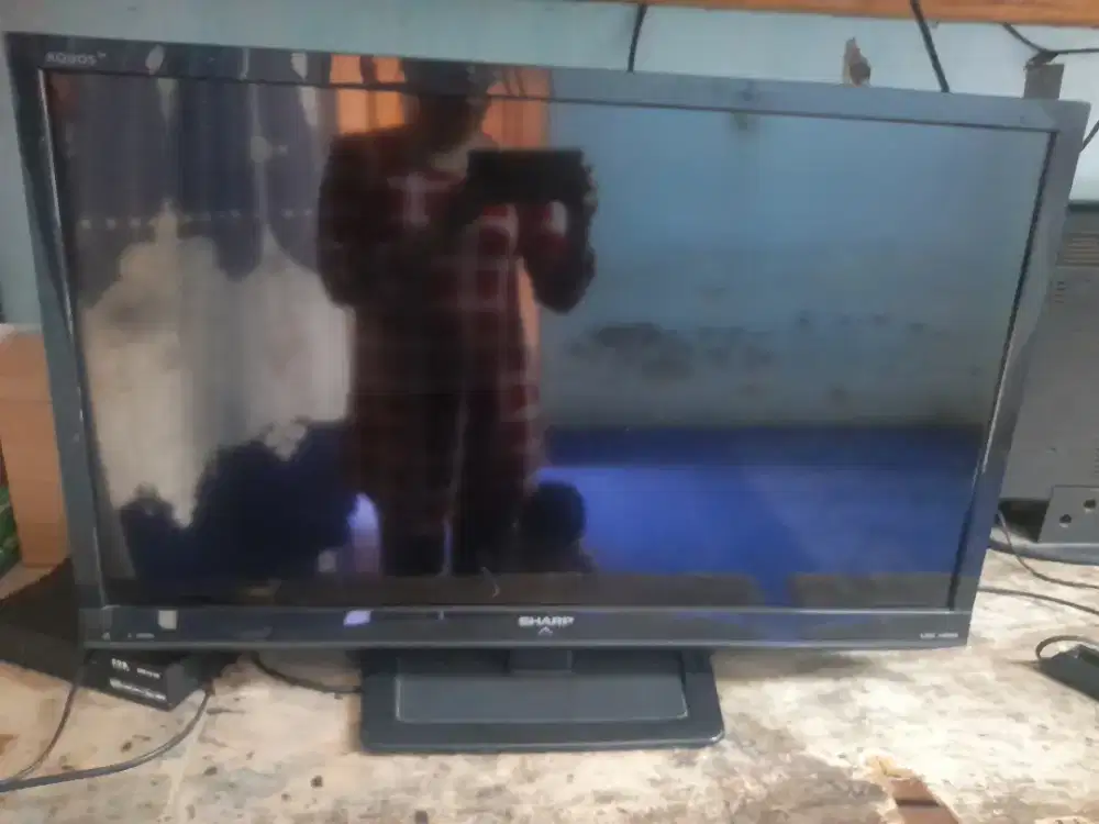 Tv led Sharp 32in siaran Analog normal