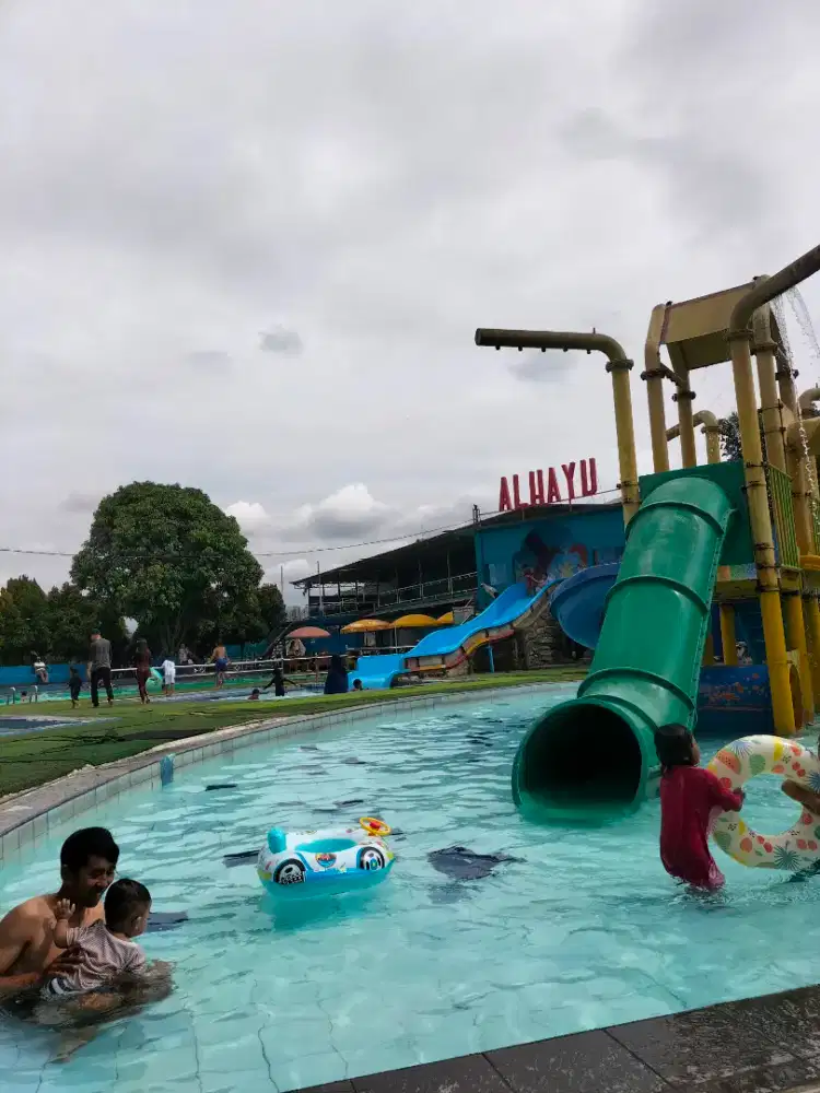 Pemesanan dan pemasangan kusen aluminium