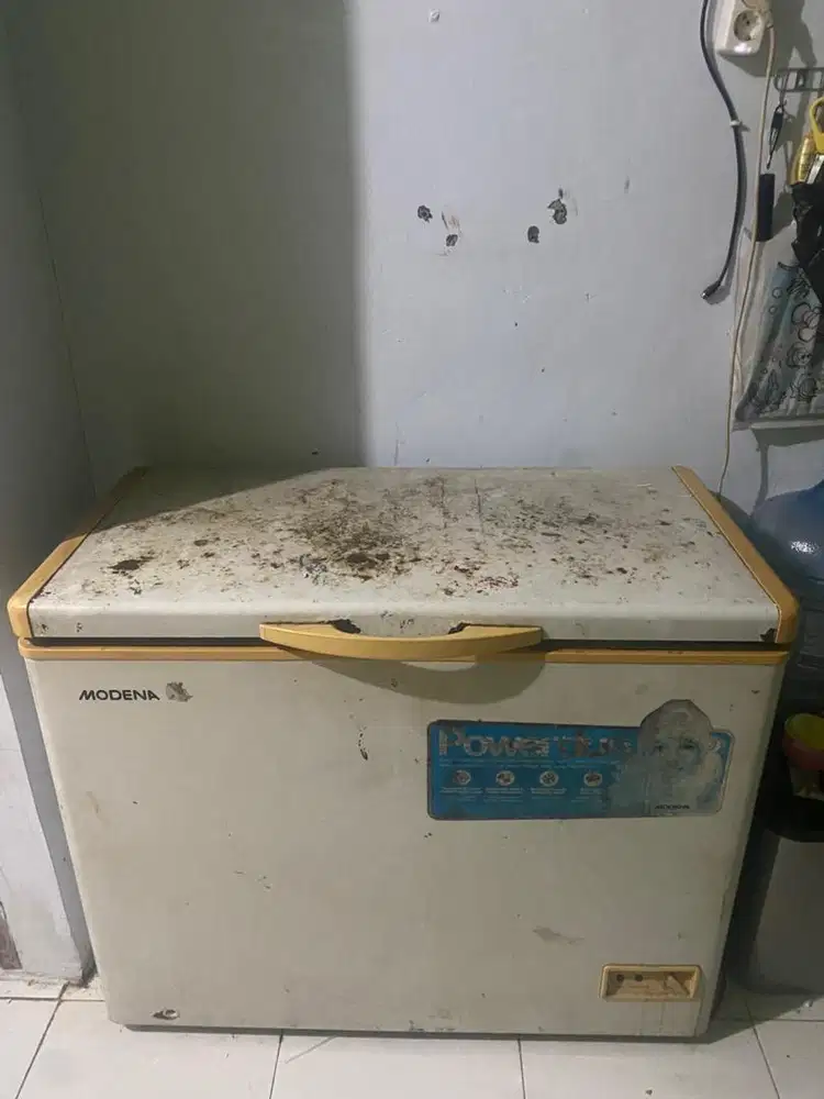 Freezer Modena 200L second/bekas