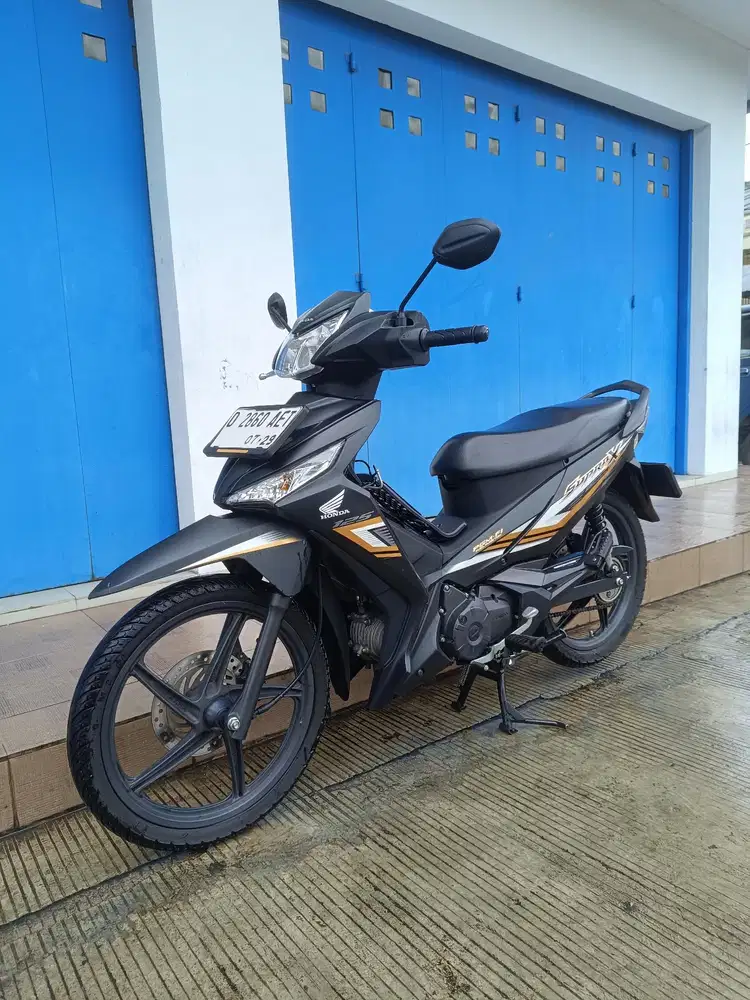 Honda supra x 125 2024 mulus antik
