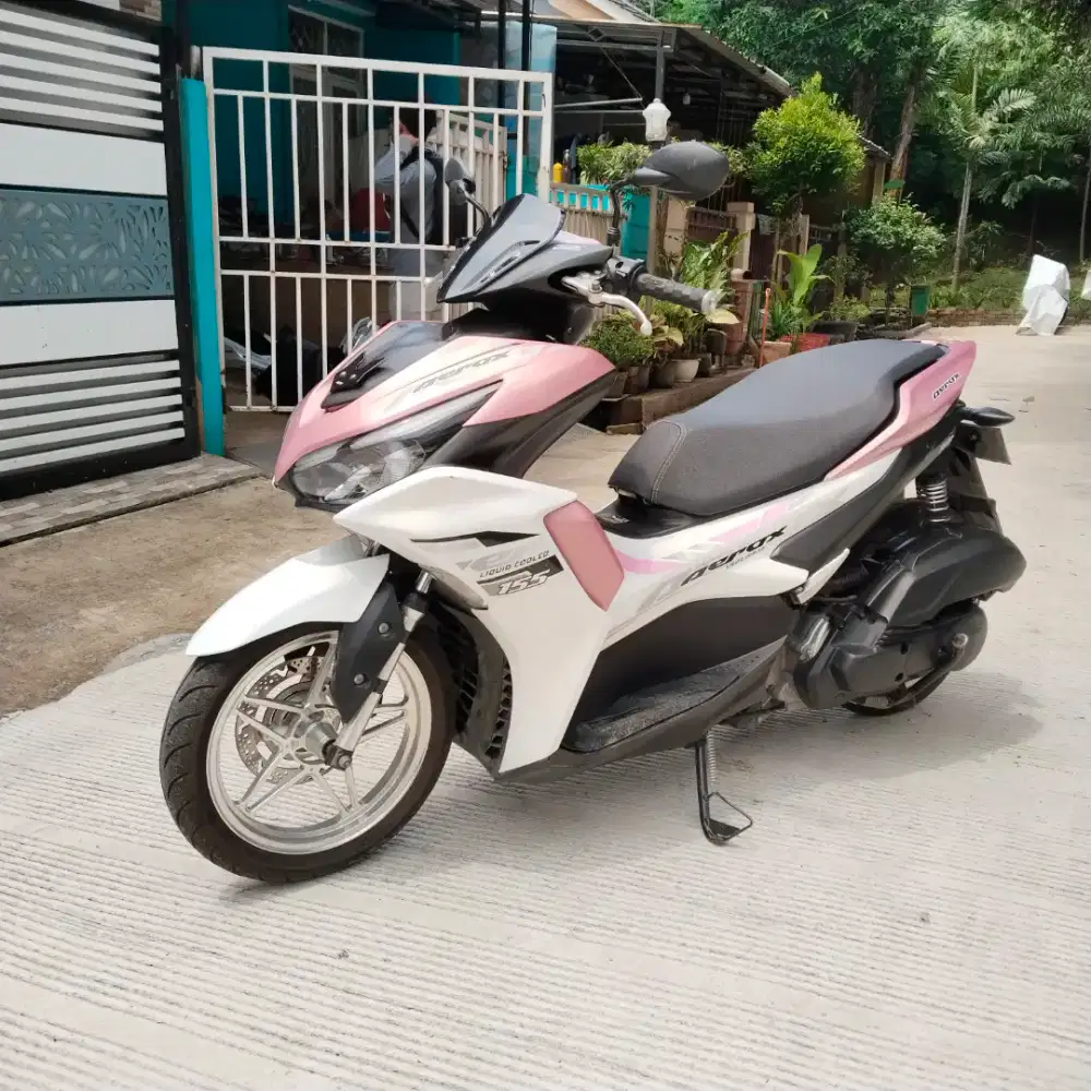 Yamaha Aerox 2023 connected ABS