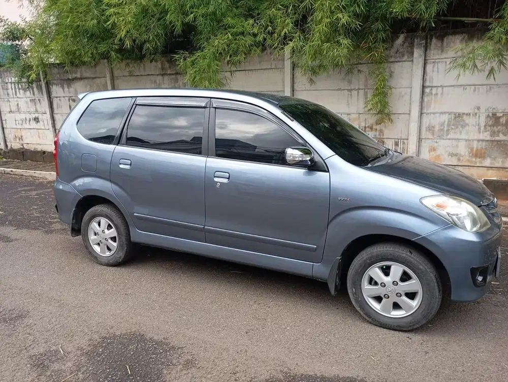 Toyota Avanza G 2011 AT