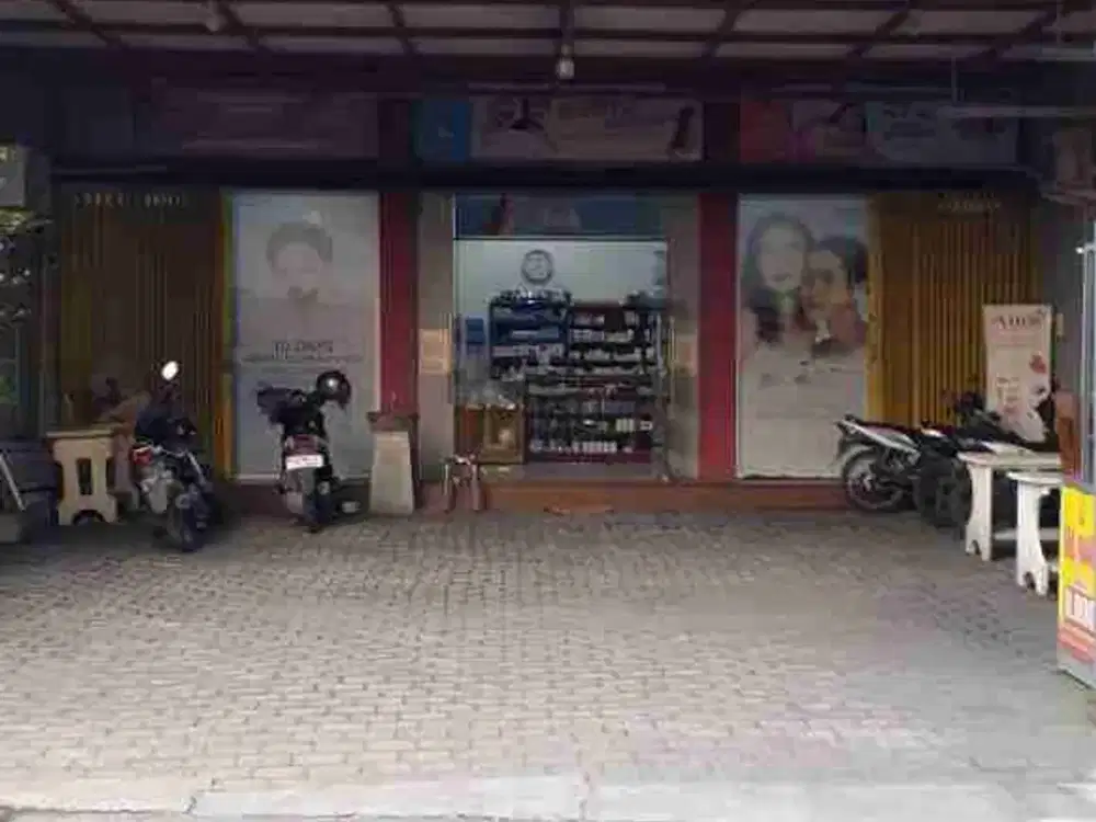 Jual Rumah Usaha / Ruko
Raya Wage Aloha
Taman Sidoarjo

Luas tanah : 163m2
Dimensi : 10x16.3
Luas bangunan : 200m2
Lantai : 2
Kmr tidur : 1+1
Kmr mandi : 1+1
PLN : 2.200
Air : Sumur
Row jln : 6m
Surat : SHM

*Harga 2,5 Miliar
*Turun Harga 1.8 Miliar*