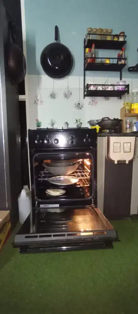 Kompor+Oven Electrolux