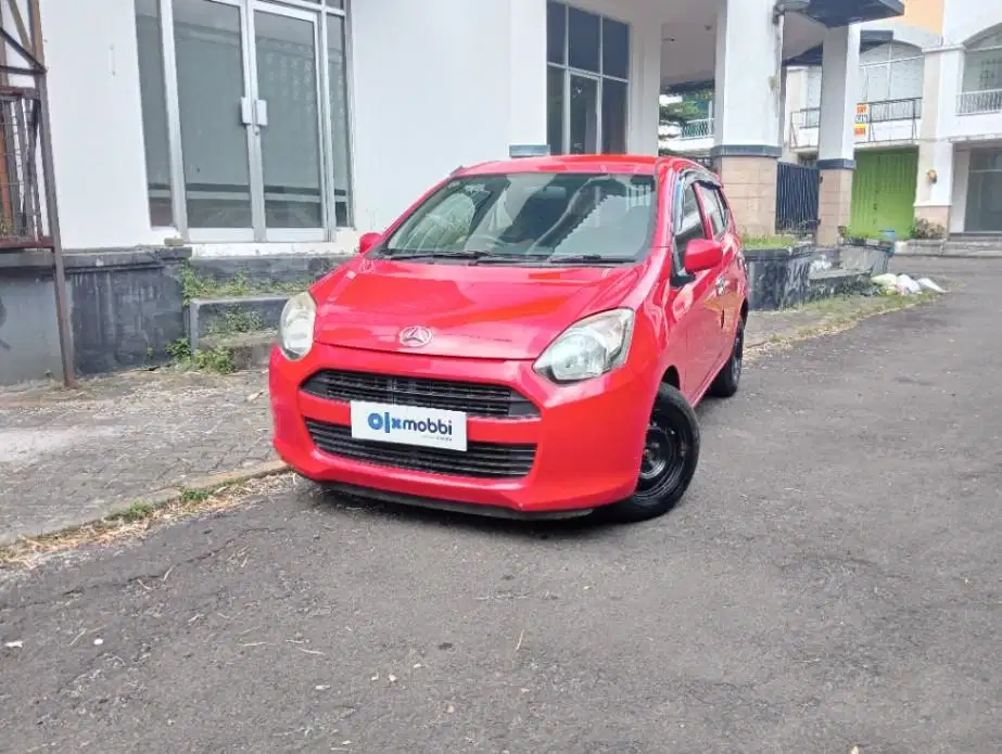 KM Rendah - DAIHATSU AYLA 1.0 M BENSIN A/T 2015 MERAH