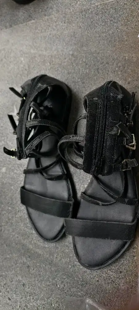 Sendal gladiator original brand Aldo size 38