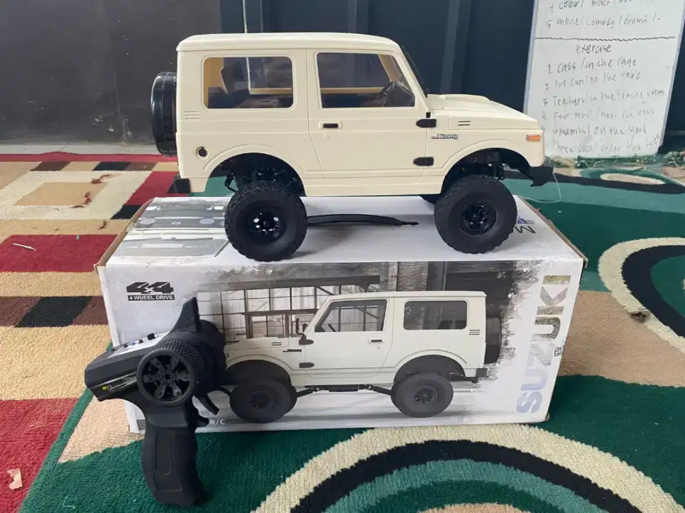 RC SUZUKI JIMNY C74 RTR 4X4 1:10