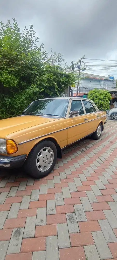Mercedes-Benz Tiger 1983 w123 plat B panjang tt/bt bisa
