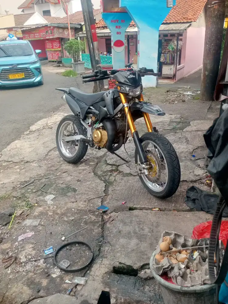 Stria 2t 2003 model trel